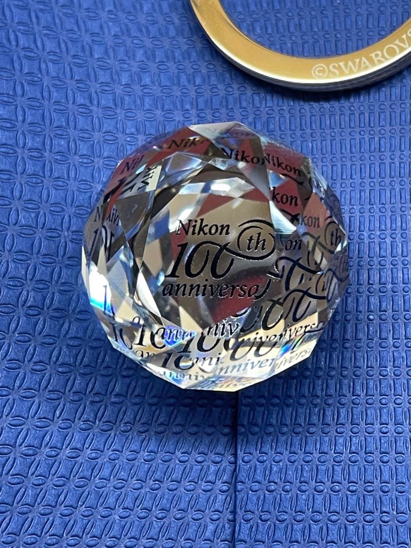 【非売品】Nikon 100周年記念品 SWAROVSKI キーホルダー