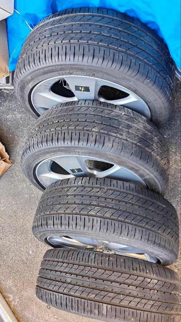 み*ぃ様 トヨタ プリウス純正　17インチホイールセット