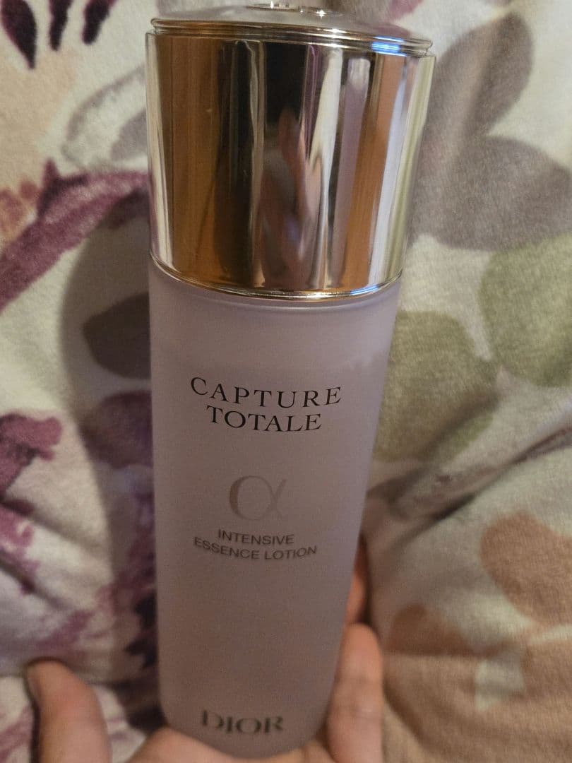 Dior Capture Totale エッセンスローション 150ml