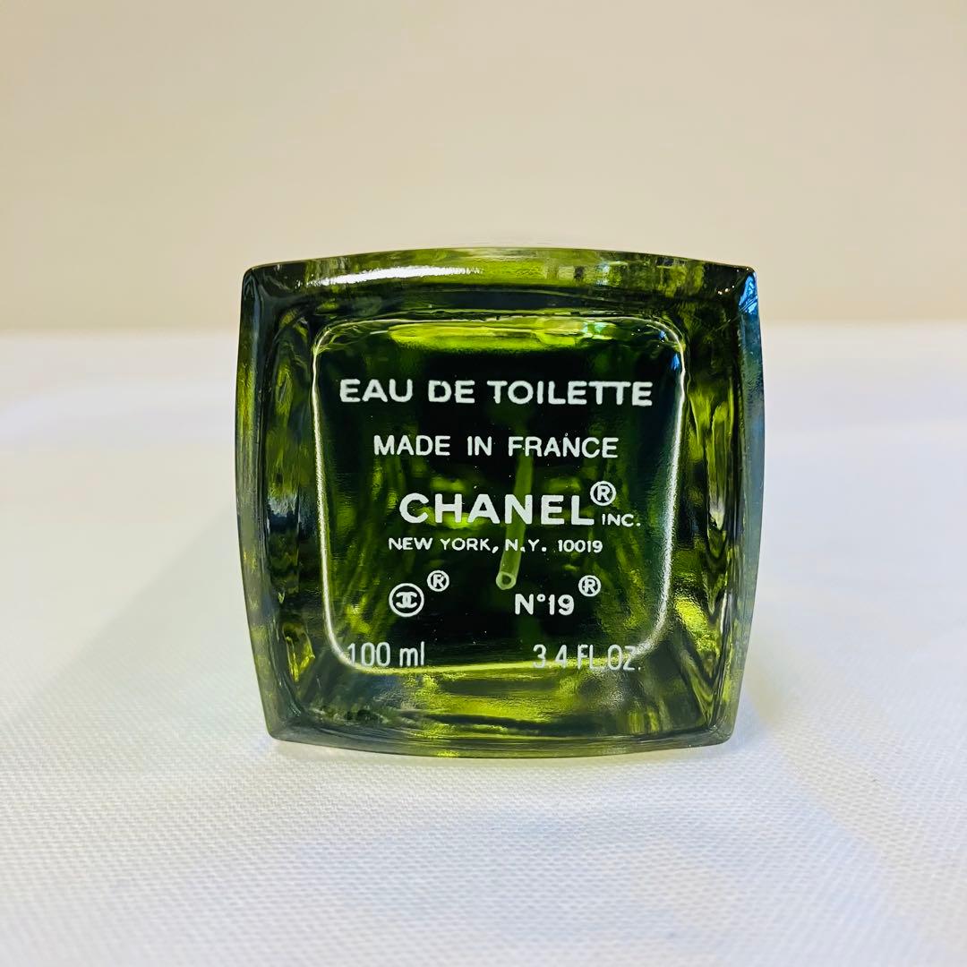 MIYABI2点新品シャネル　N°19 オードトワレ　香水　100ml ②