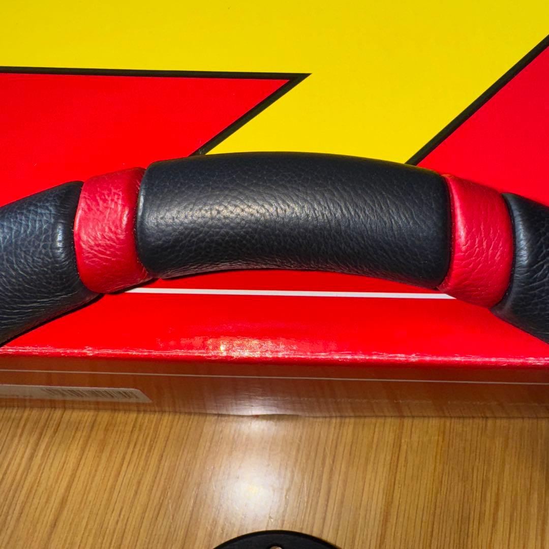 MOMO製ステアリング　ドリフティング 33パイ