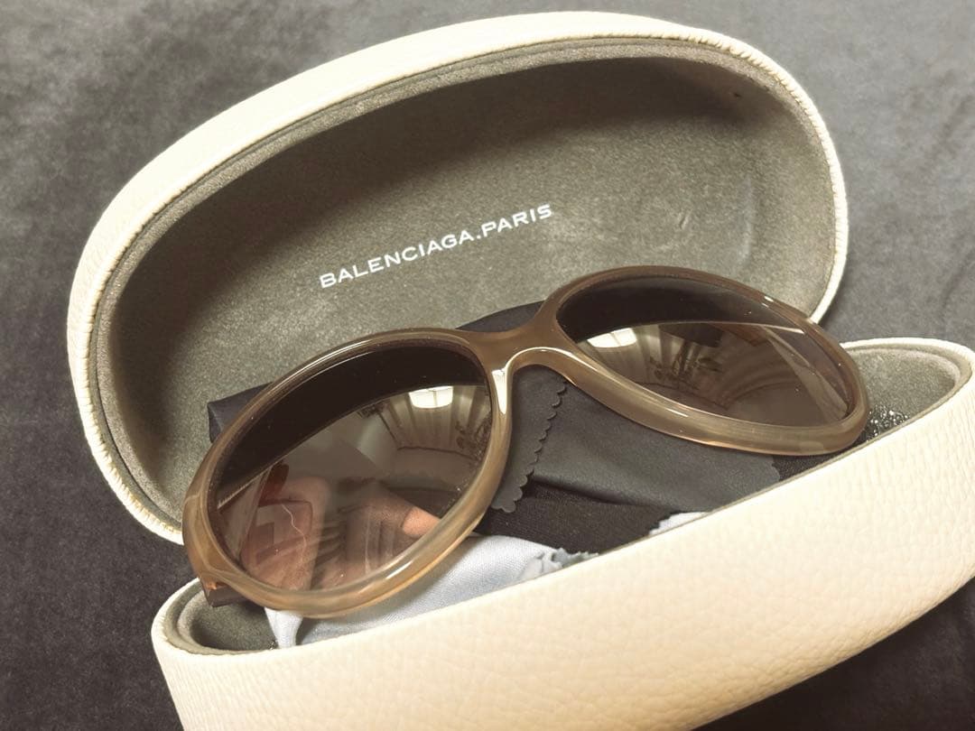 [匿名配送]バレンシアガ　サングラス[限定セール]