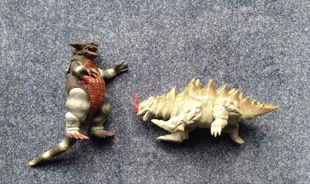 ウルトラマン ソフビ 41体 怪獣、宇宙人11体 タグ16枚