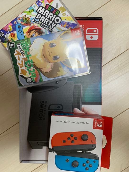 任天堂switch＋ソフト＋コントローラー２本