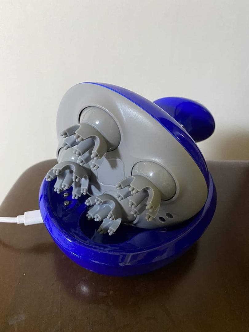 シャンプーとの併用が可能なお風呂用電動ブラシ