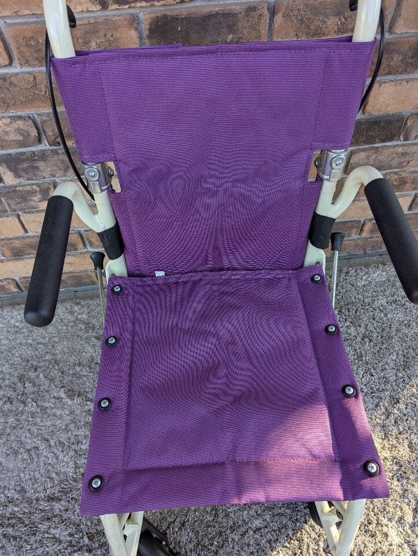 タイヤ確認　車椅子　旅ぐるま　カワムラサイクル　介護用品