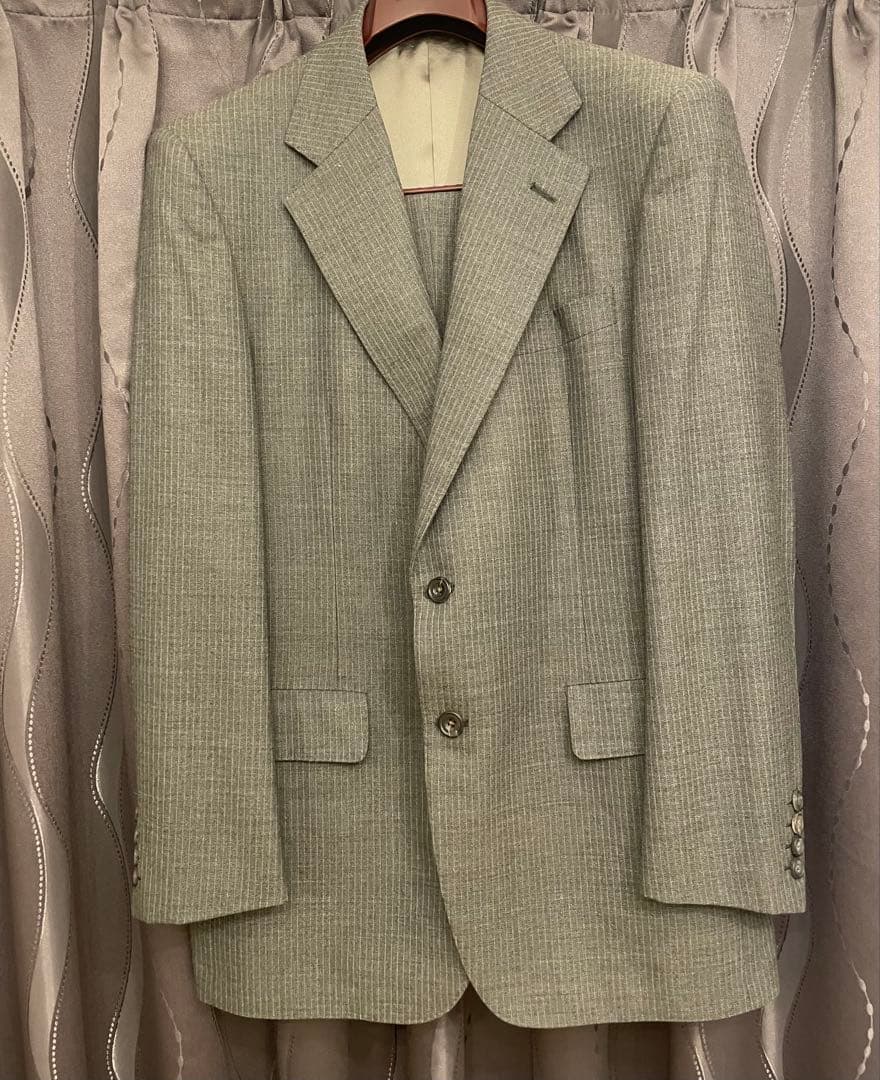 週末お値下げ　美品　冬物BURBERRY スーツセットアップ