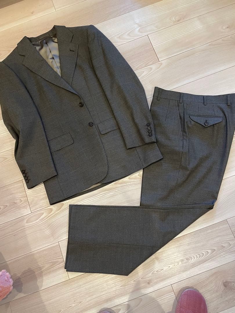 週末お値下げ　美品　冬物BURBERRY スーツセットアップ