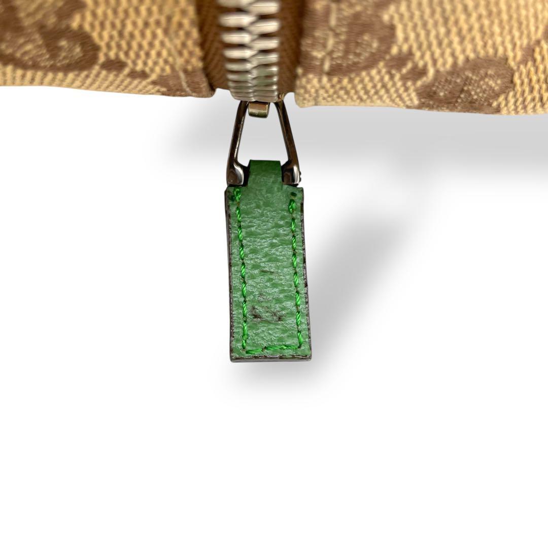 美品 GUCCI ボディバッグ キャンバス グリーン シェリーライン レザー