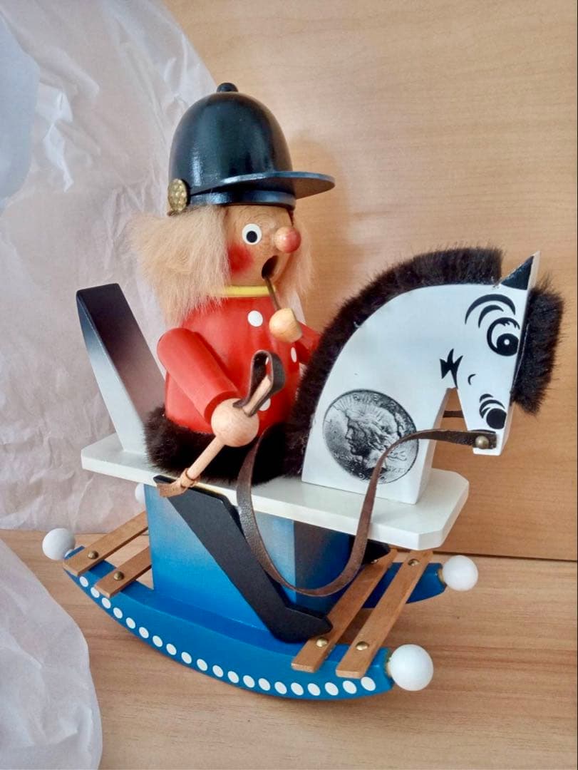 煙出し人形　木馬　ドイツ　ザイフェン　クリスマス