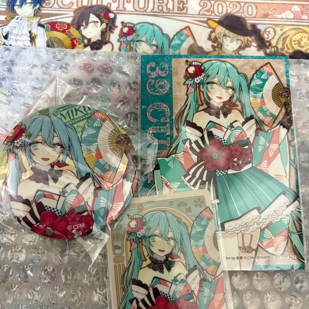 初音ミク 39culture 2020 缶バッジ 特典ブロマイド カード他/赤倉