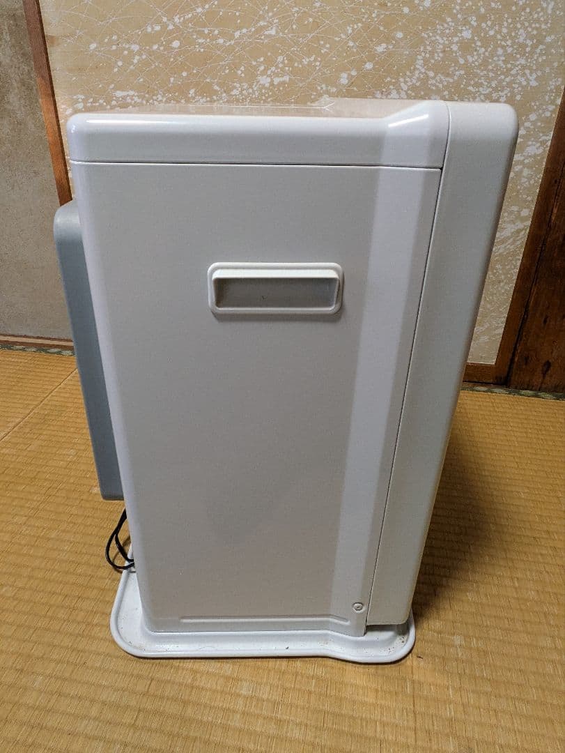 石油ファンヒーター 　コロナ