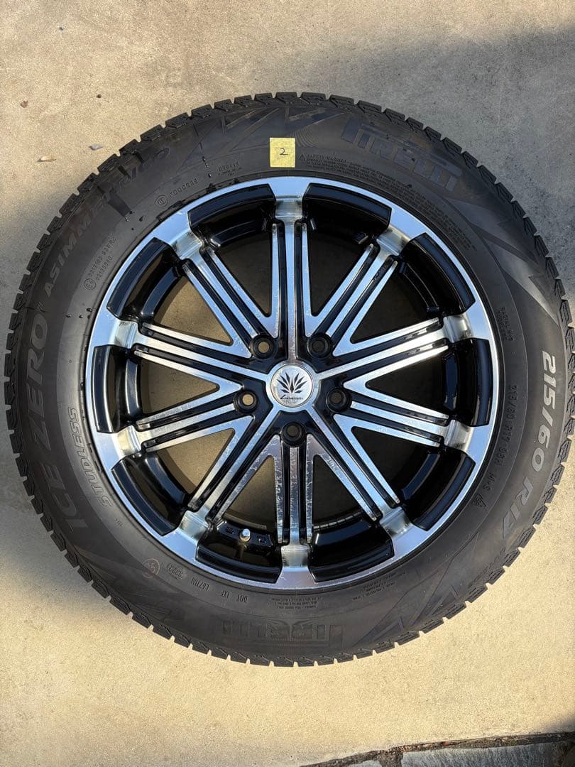 Pirelli 215/60 R17 スタッドレスタイヤホイールセット