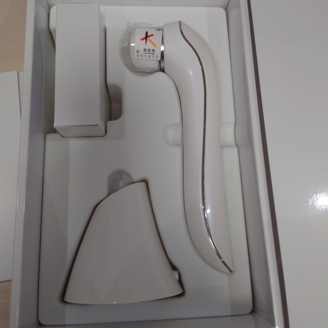 リファクリア　洗顔ブラシ　美顔