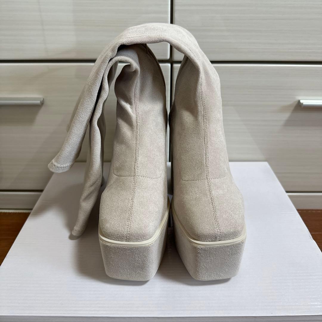 新品★GYDA★ストレッチチャンキーブーツ★ロングブーツ★アイボリーM★ジェイダ