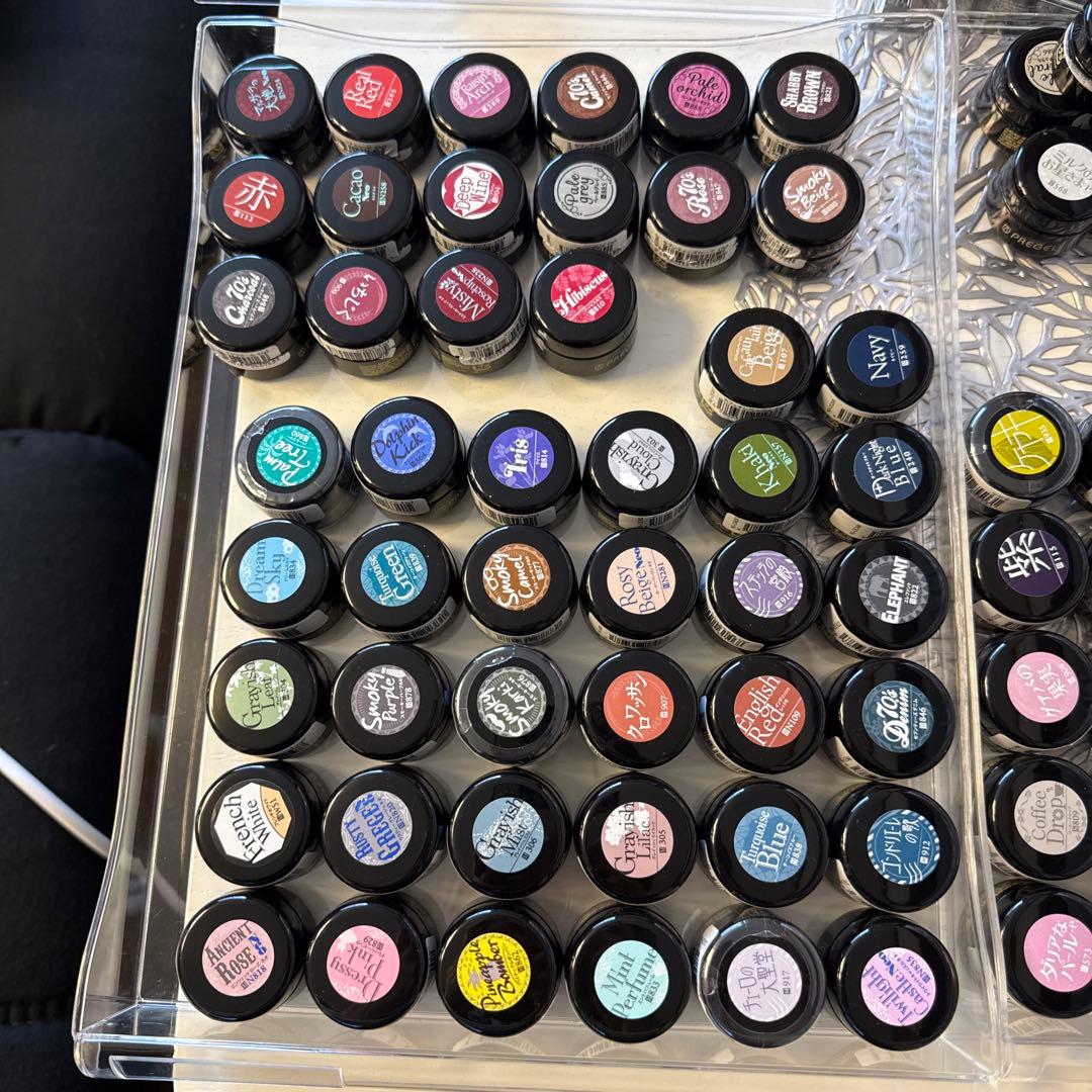 mmm　ほぼ未使用品お得です! プリジェルカラー200色セット