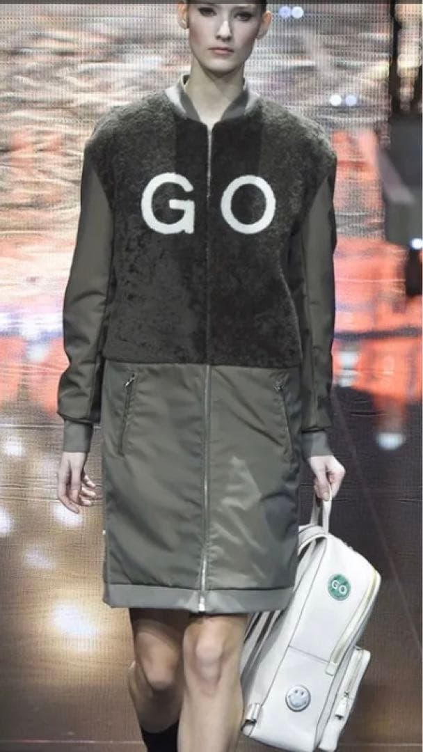 アニヤハインドマーチ　コート　美品