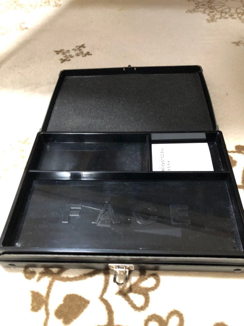 チーク アイシャドウ　パレット 多色　36色　フェイスジカラーズ