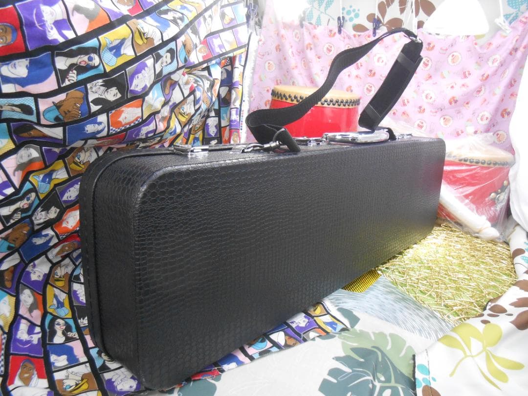 新品未使用(送料無料)11.980円三線専用N肩紐付き一丁入ふかふかハードケース