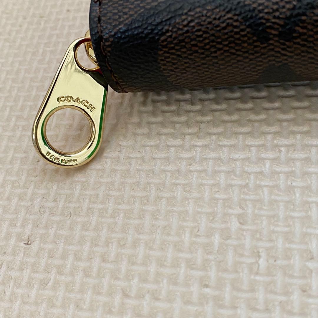 【COACH 新品】コーチ 長財布 ストラップ付 ラウンドジップ ギフトにも最適