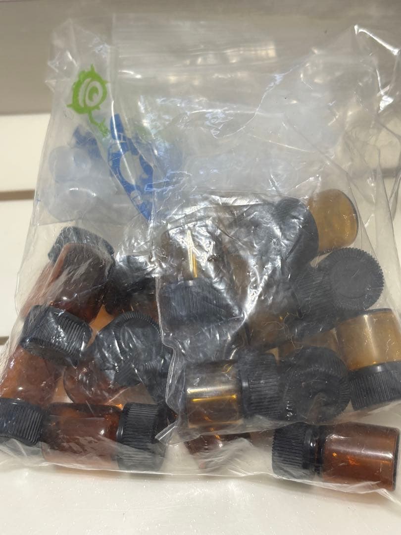 エッセンシャルオイルセット 書籍とボトルドテラナチュラル＆ハーモニー