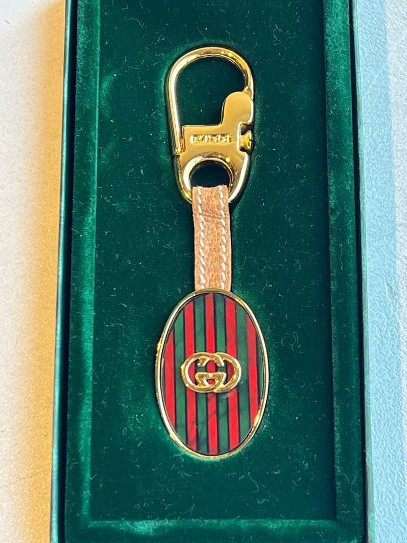 【新品未使用】GUCCI キーホルダー ゴールド金具 レトロ シェリーライン