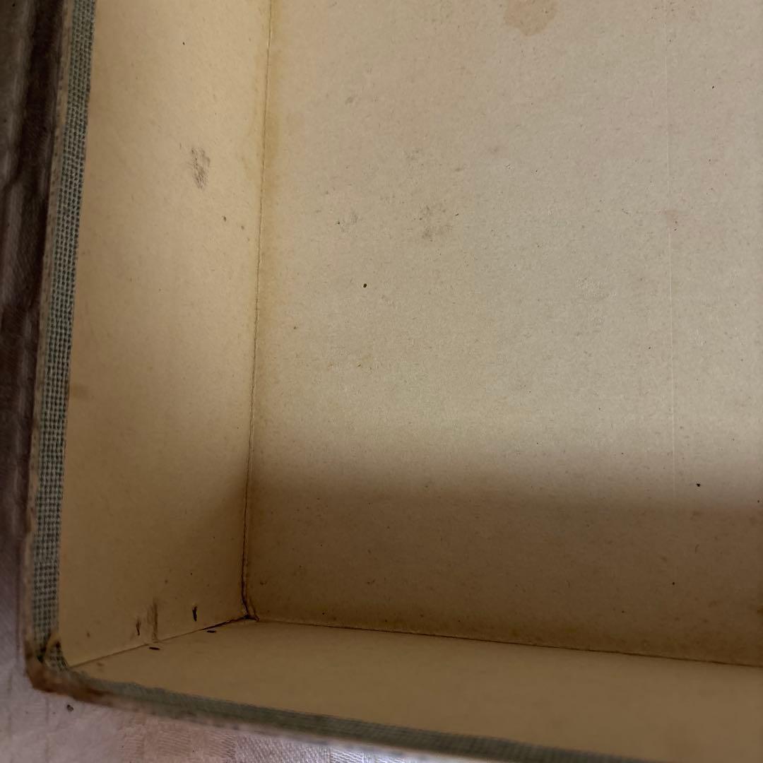 フランスアンティーク　カルティエブレッソン　ペーパーボックス　中箱入り　取手付き