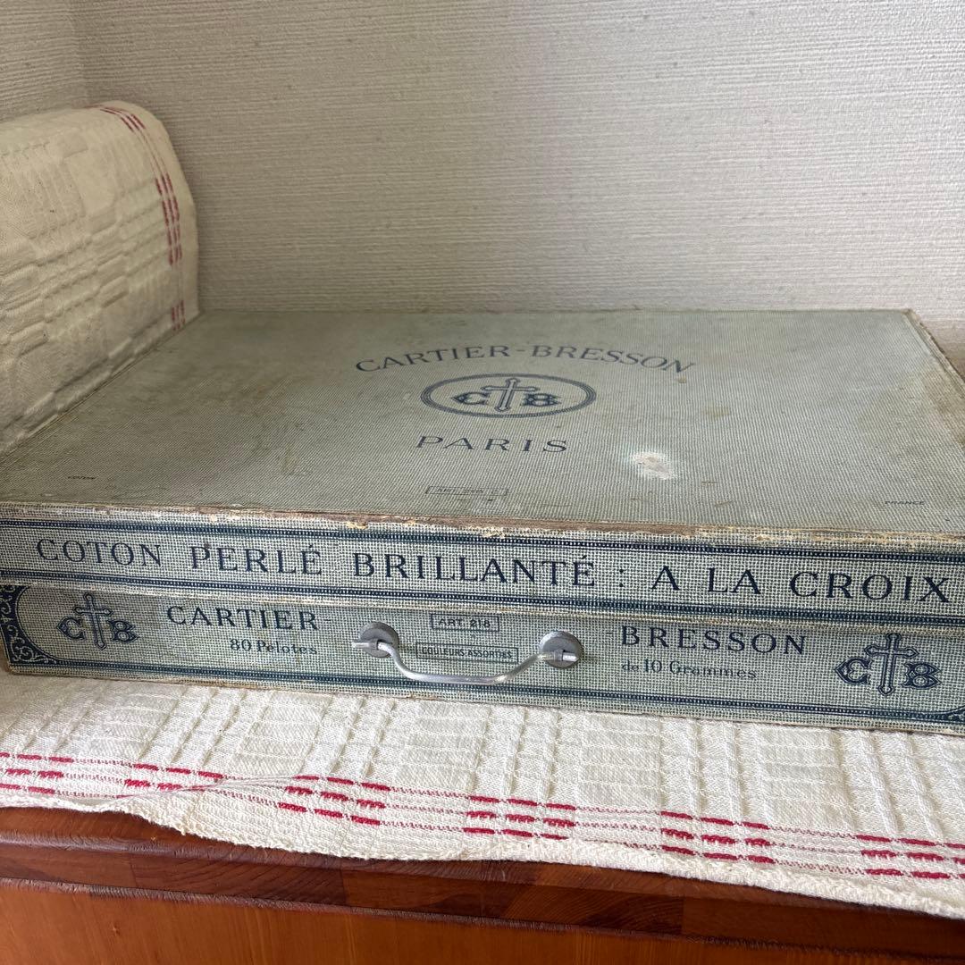 フランスアンティーク　カルティエブレッソン　ペーパーボックス　中箱入り　取手付き