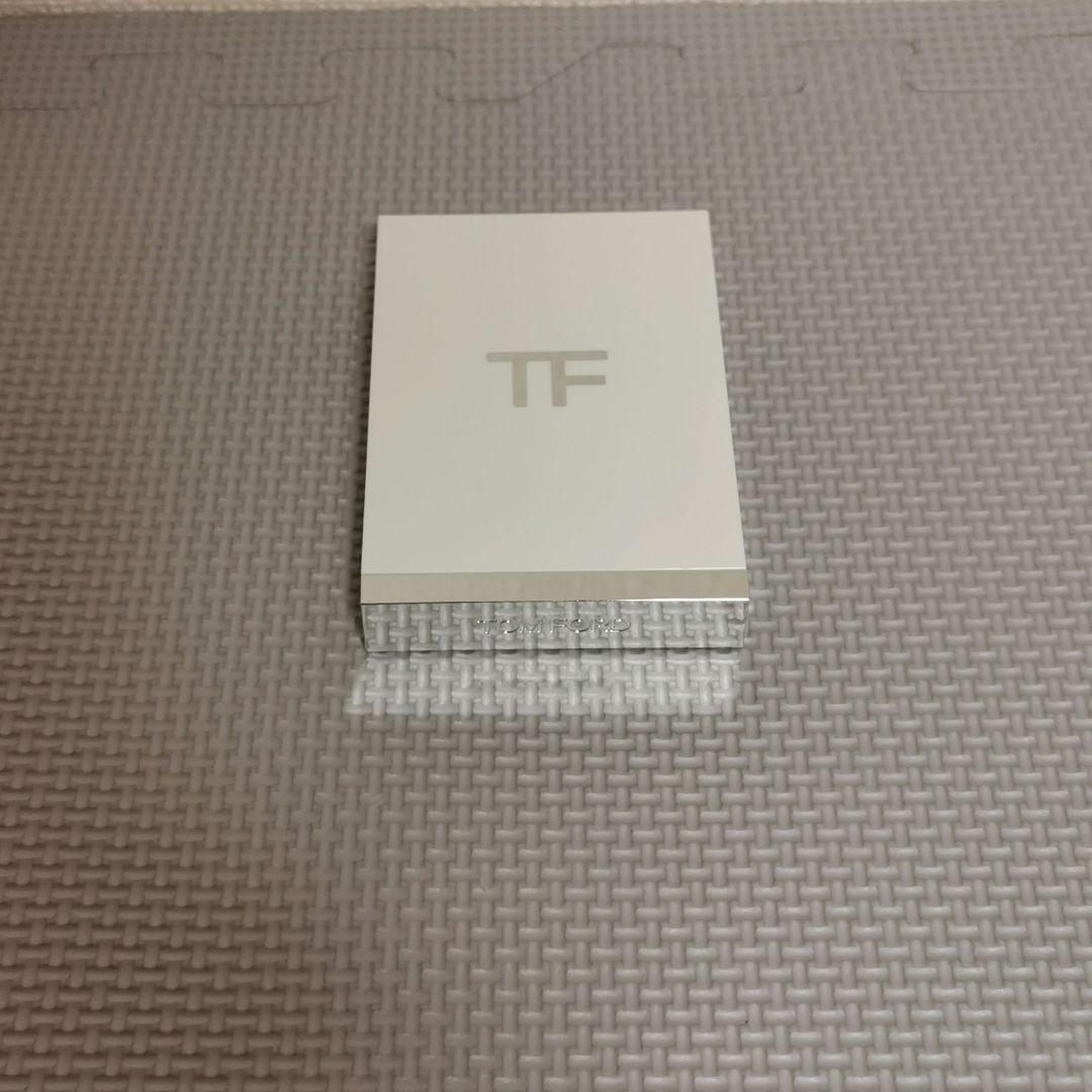 TOM FORD ソレイユ アイ カラー クォード 01 SN シャレーミンク