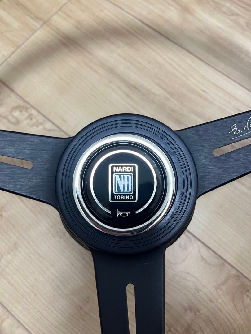 [希少]NARDI ナルディ　　　ハンドル