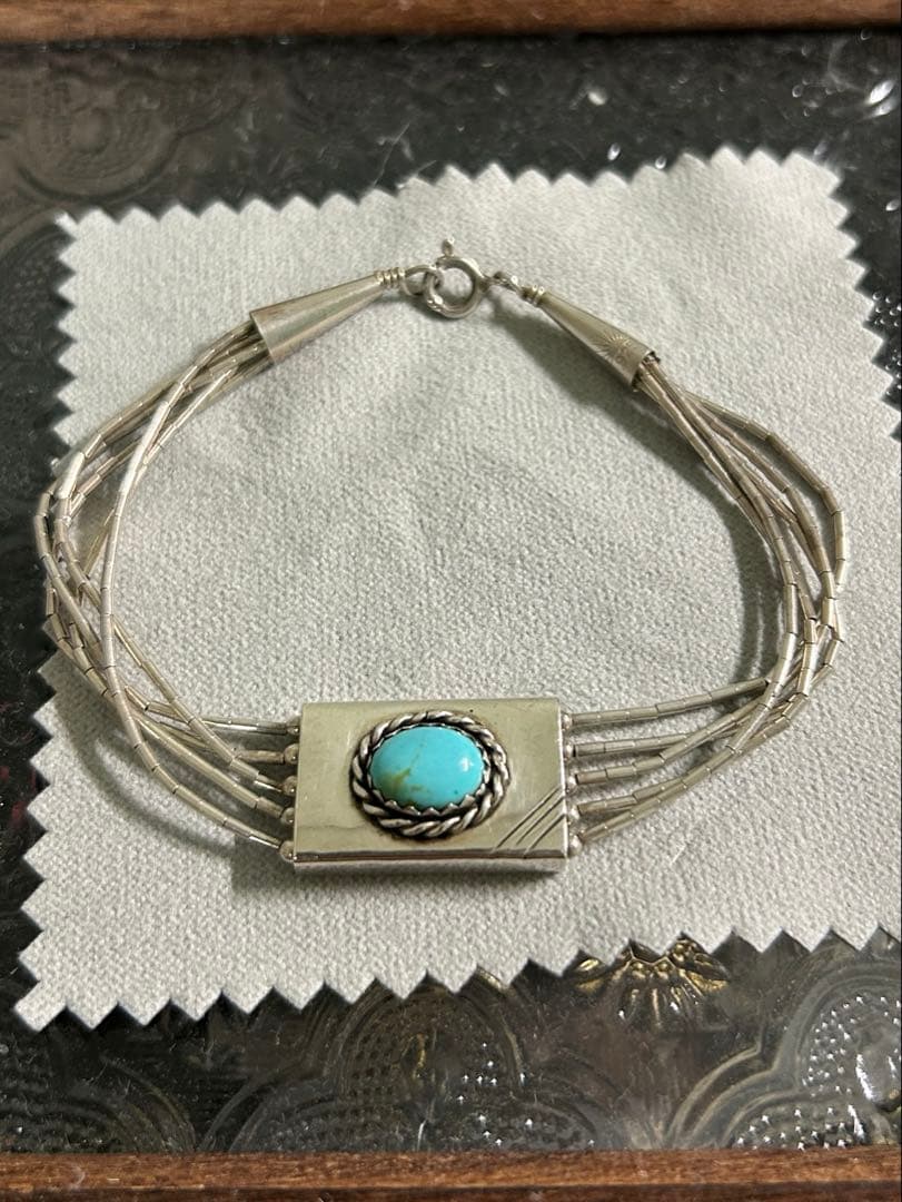 インディアンジュエリー　ブレスレット　シルバー９２５　ターコイズ　ナバホ　系