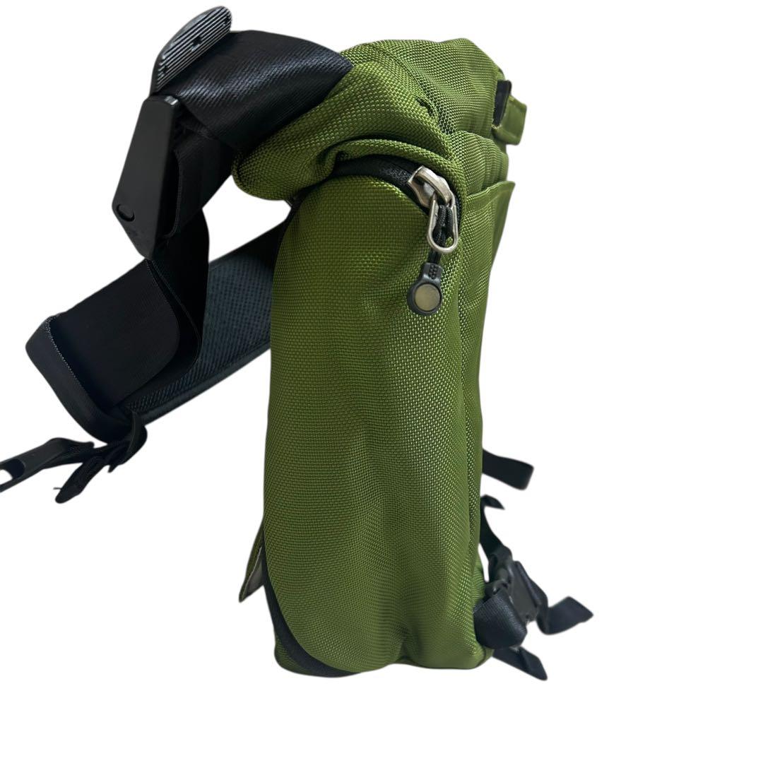 Patagonia ハーフマス　ショルダーバッグ　グリーン　メッセンジャーバッグ