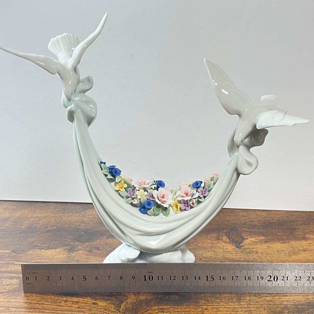 LLADRO リヤドロ 平和の花かご 6579