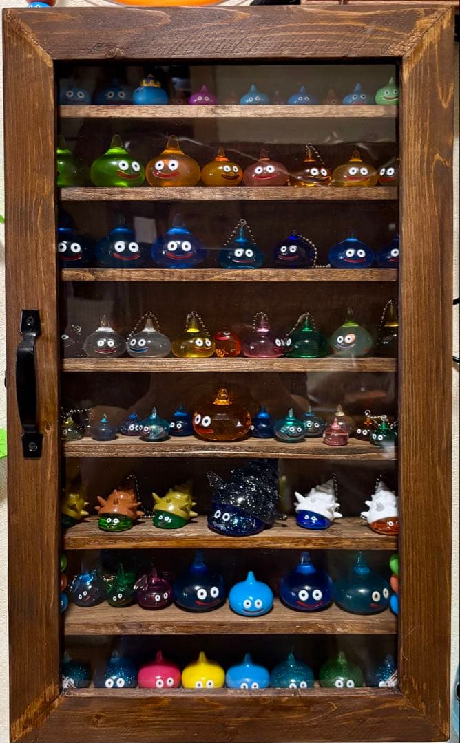 手作りキャビネット入りスライム各種