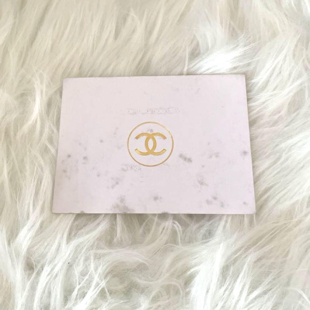 CHANEL ホワイト　チェーンショルダーバッグ　ノベルティ