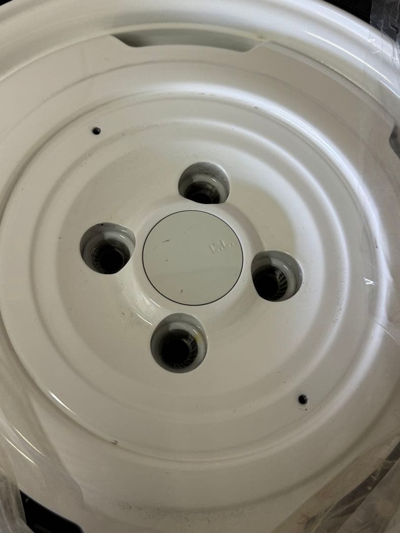 美品！　ルノー　トゥインゴ　第3世代用　スタッドレスタイヤ&ホイール4本セット