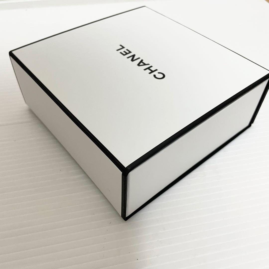 ✨未使用✨シャネル セラム N°1 ドゥ シャネル 50ml レッド カメリア