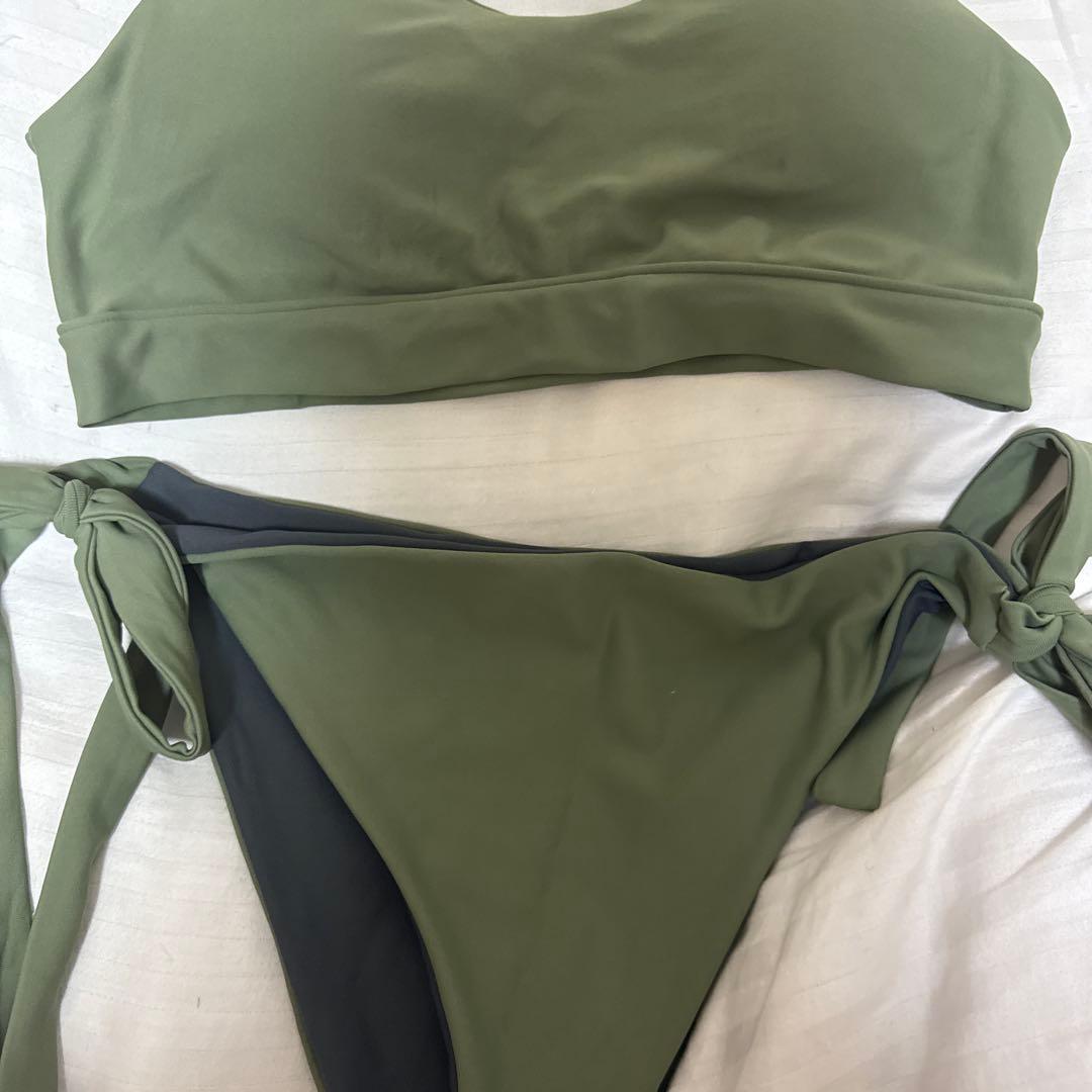 オリーブグリーン セパレート水着　ALEXIASTAM