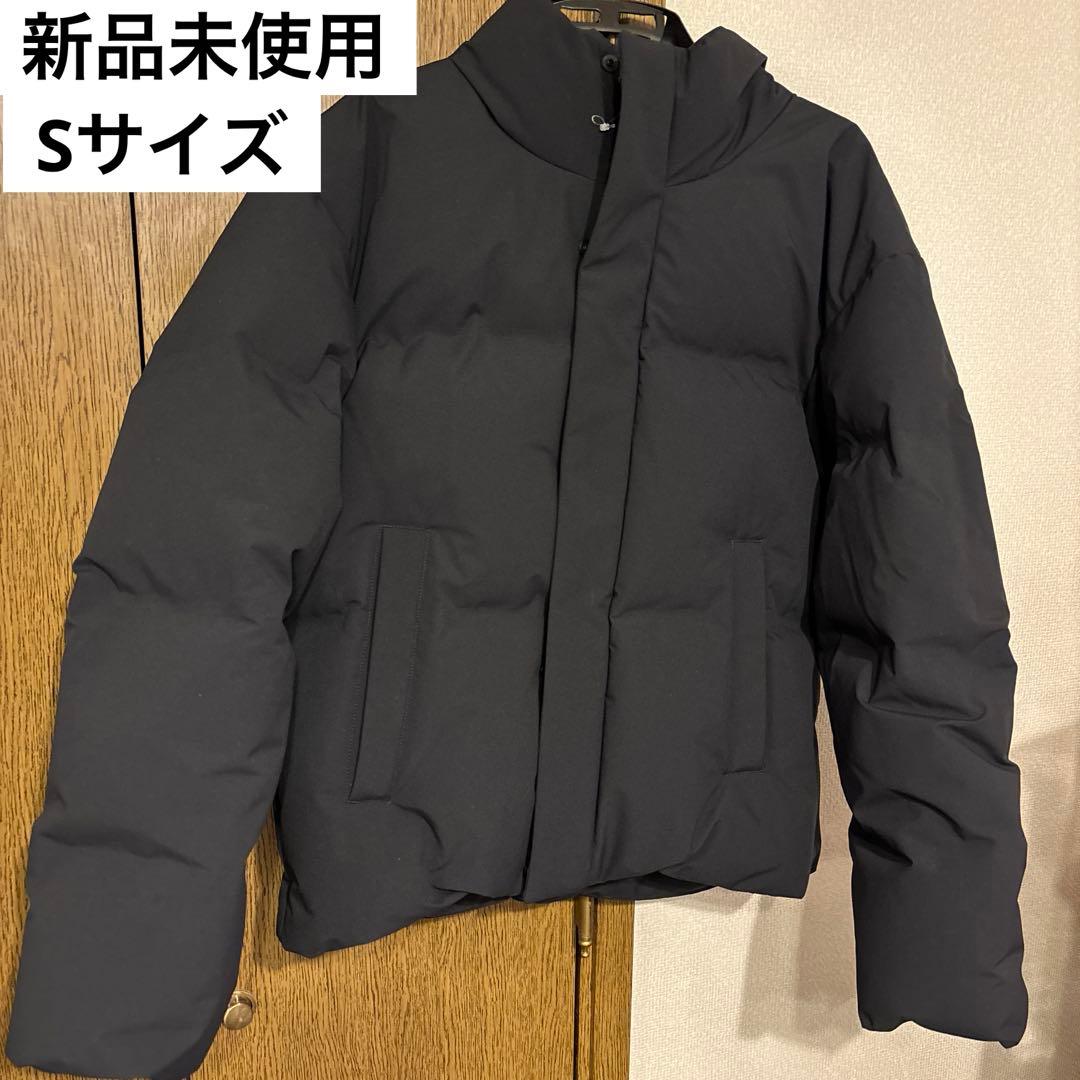 新品 ユニクロ シームレスダウンジャケット ブラック Sサイズ