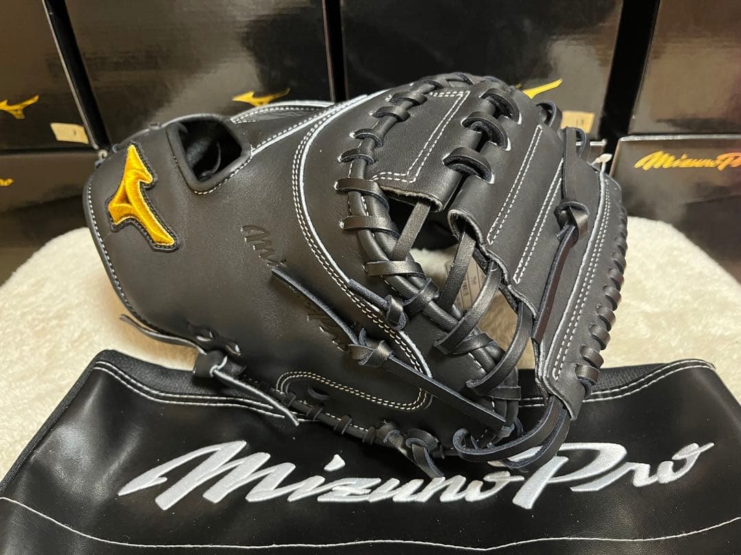 19【巨人・大城型】　ミズノプロ　硬式　捕手用　キャッチャーミット　グラブ