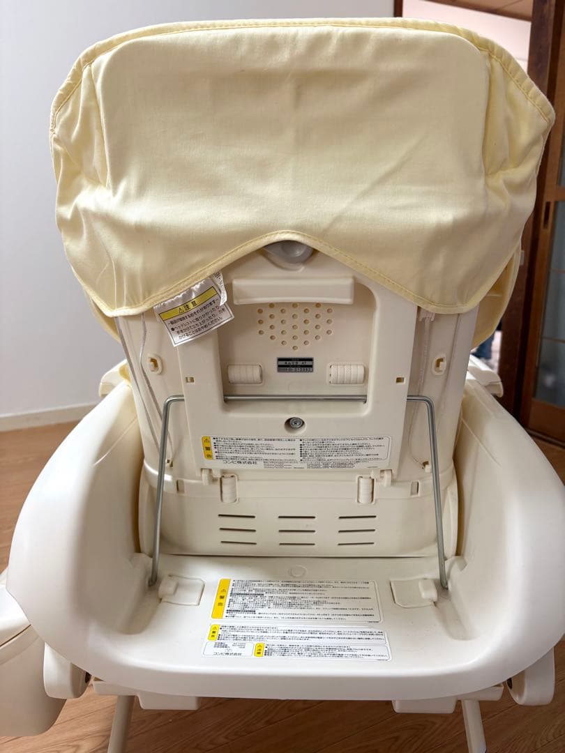 コンビ電動オートスイングバウンサー　ネムリラAT