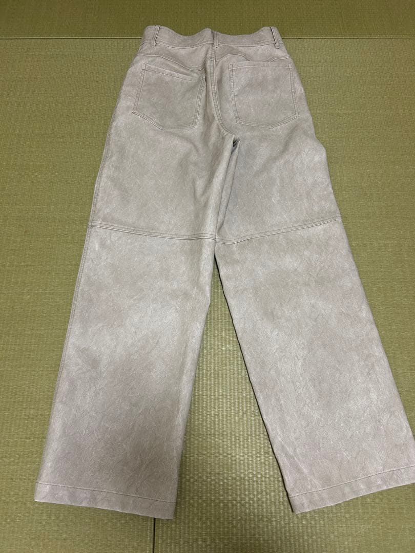 Yonomyuuページ Camden Leather Pants