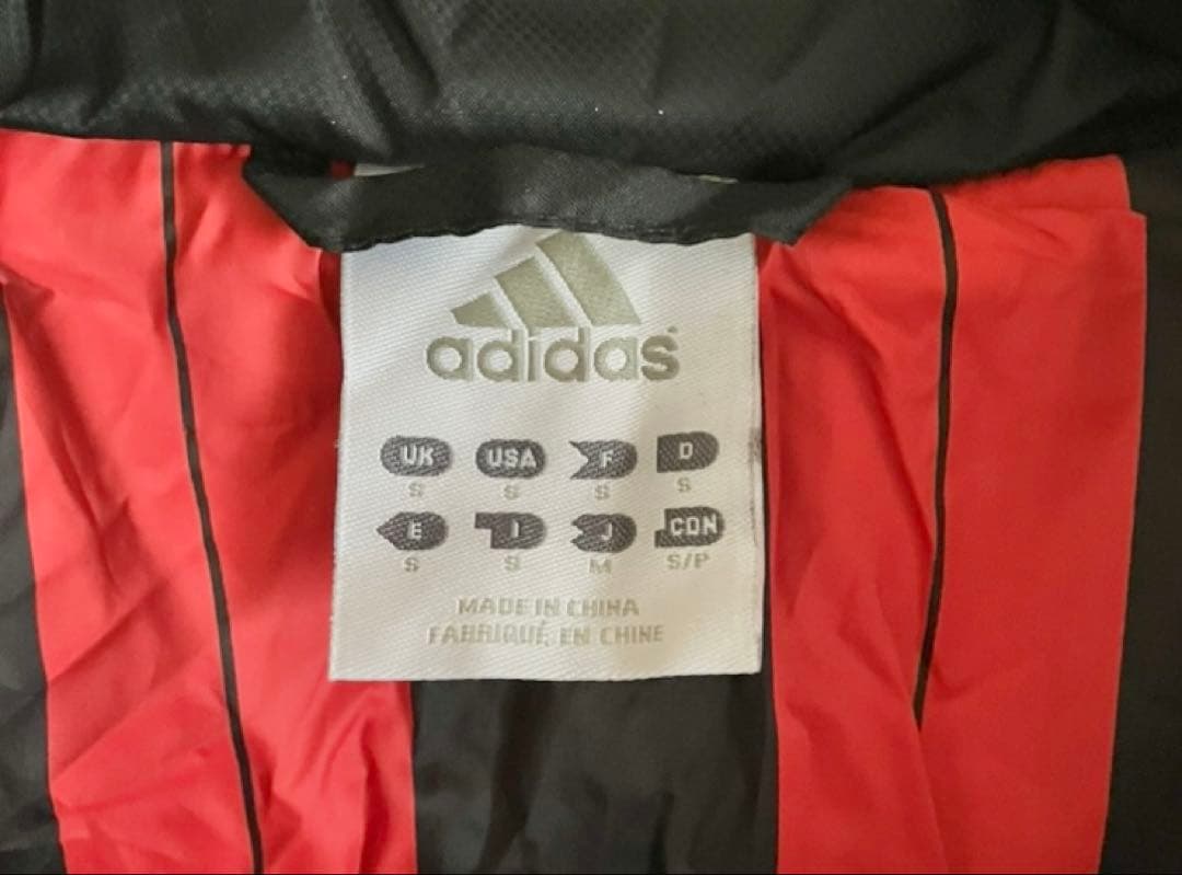 新品未使用 ACミラン 本田圭佑所属 アディダス ダウンベンチコート選手支給品