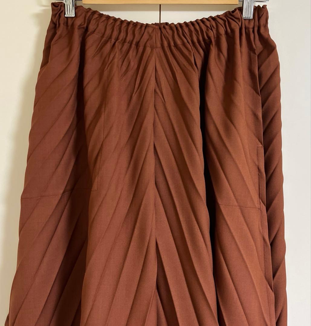 美品　me ISSEY MIYAKEプリーツパンツ　クロップド　ワイド