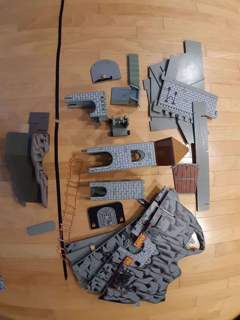 大きな 城　キャッセル　木のおもちゃ　イマジナリウム　Castle