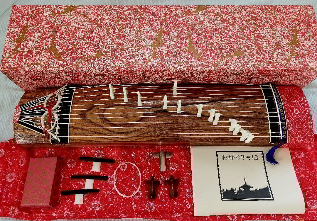 ミニ琴 新品文化箏 和楽器 琴 箏　60cm 爪セット13弦日本音楽著作権協会