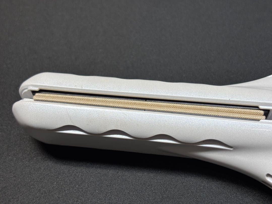 KINUJO　絹女　ストレートヘアアイロン　LM125