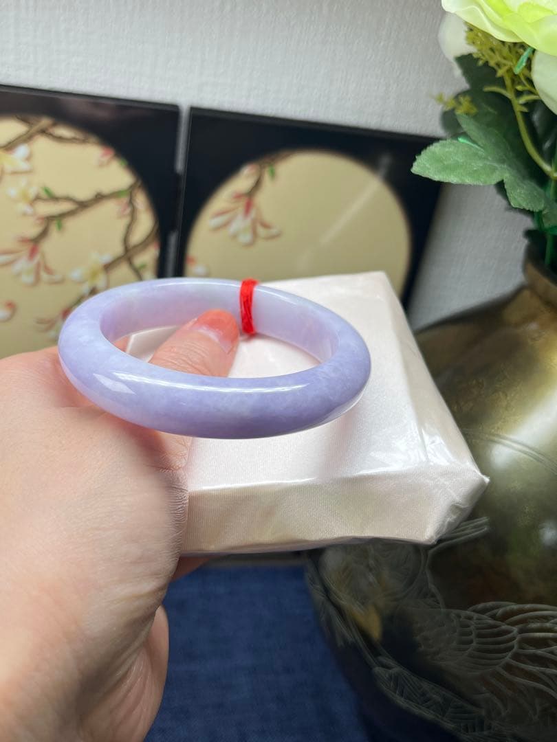 コレクションレベル‼️高級品、最高峰色濃いラベンダー翡翠バングル　鑑定書付き