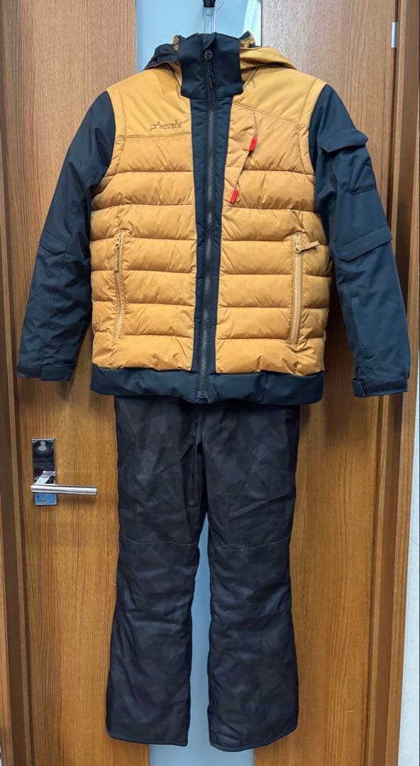 フェニックスphénix ジュニア スキーウェア 上下セット 140cm 美品