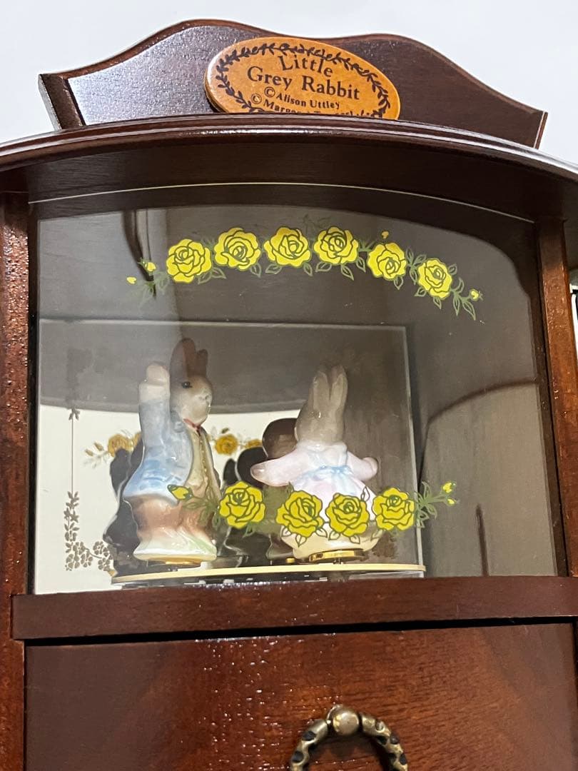 リトルグレイラビット♡オルゴールジュエリーケース♡ライムライト♡テリーのテーマ